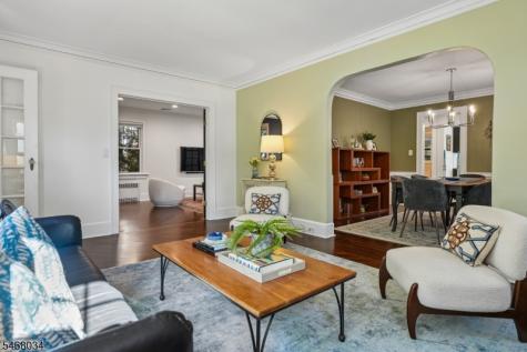 22 Undercliff Road Millburn NJ 07041