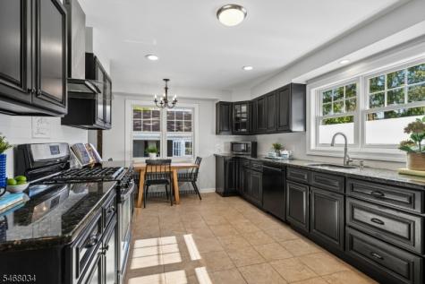 22 Undercliff Road Millburn NJ 07041