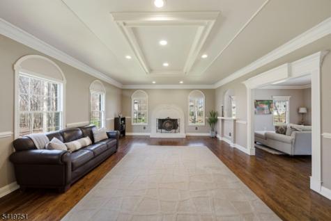 28 Woodshire Terrace Montville NJ 07082