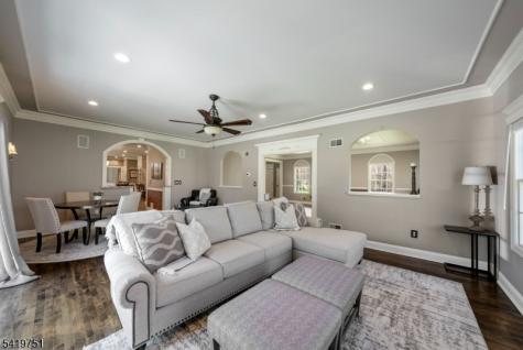 28 Woodshire Terrace Montville NJ 07082