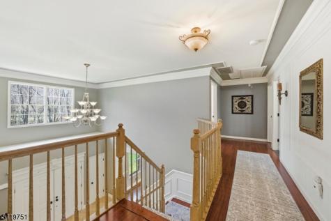 28 Woodshire Terrace Montville NJ 07082