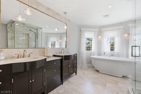 28 Woodshire Terrace Montville NJ 07082