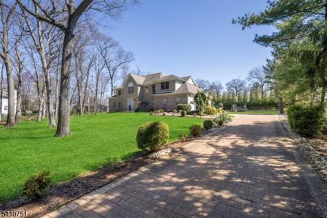 28 Woodshire Terrace Montville NJ 07082