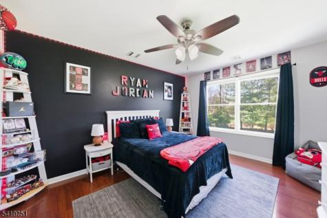 28 Woodshire Terrace Montville NJ 07082