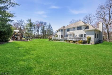 28 Woodshire Terrace Montville NJ 07082