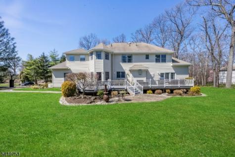 28 Woodshire Terrace Montville NJ 07082