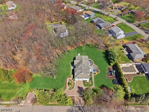 28 Woodshire Terrace Montville NJ 07082
