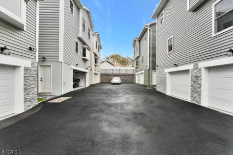 182 East 25th Street Paterson NJ 07514