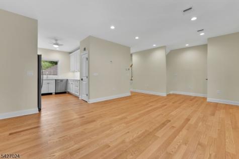 182 East 25th Street Paterson NJ 07514