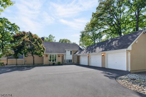 1530 Mountain Top Road Bridgewater NJ 08807