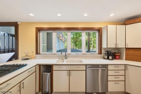 1530 Mountain Top Road Bridgewater NJ 08807