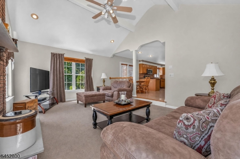 22 Mott Way Raritan NJ 08822