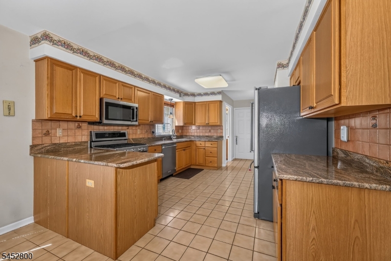 22 Mott Way Raritan NJ 08822