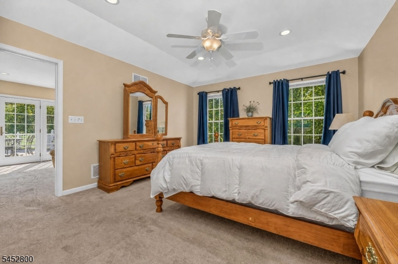 22 Mott Way Raritan NJ 08822