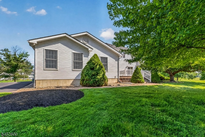 22 Mott Way Raritan NJ 08822