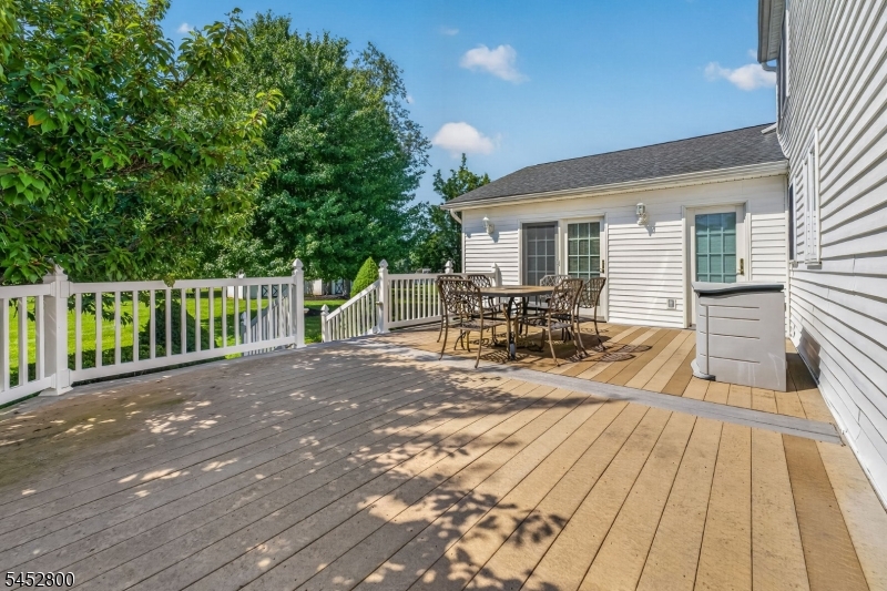 22 Mott Way Raritan NJ 08822