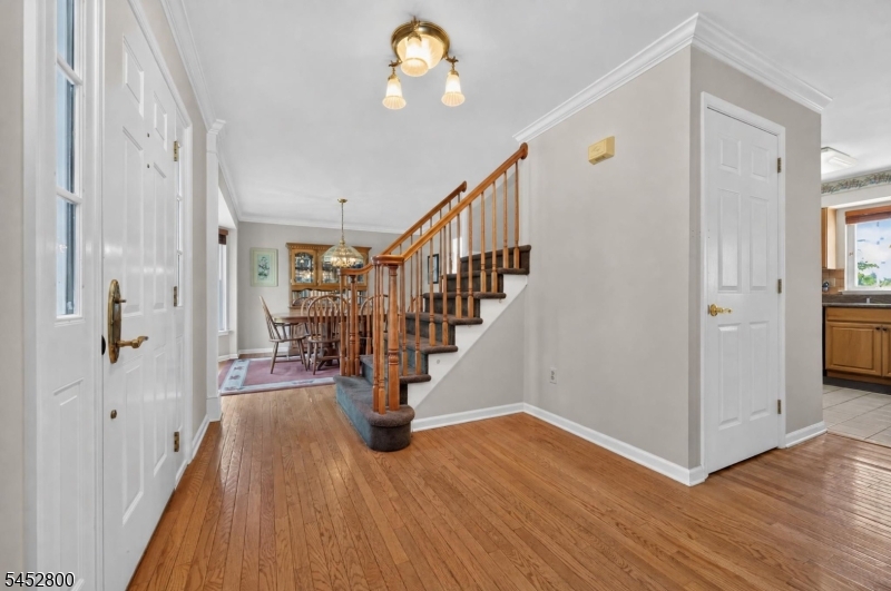 22 Mott Way Raritan NJ 08822
