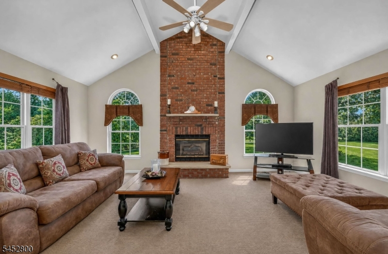 22 Mott Way Raritan NJ 08822