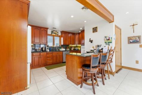 357 Edgewood Road Linden NJ 07036