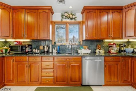 357 Edgewood Road Linden NJ 07036