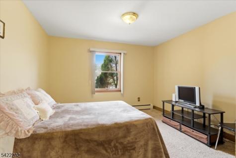 357 Edgewood Road Linden NJ 07036
