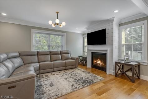 139 Winding Way Cedar Grove NJ 07009