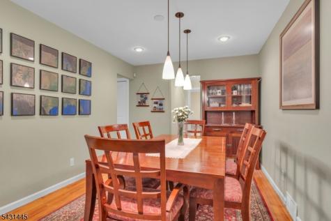 9 Ryerson Avenue Oakland NJ 07436