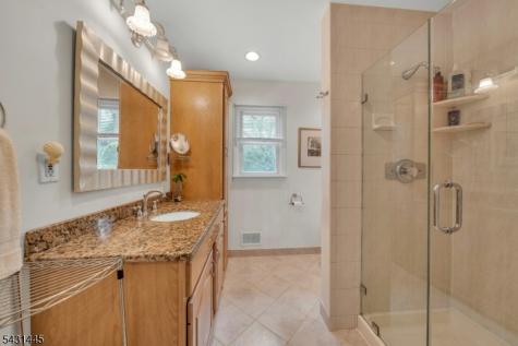 9 Ryerson Avenue Oakland NJ 07436
