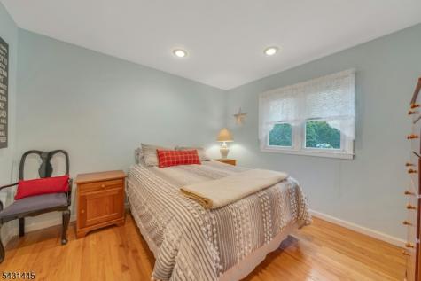 9 Ryerson Avenue Oakland NJ 07436
