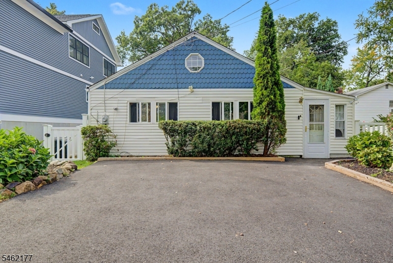 13 Spruce Place Denville NJ 07834