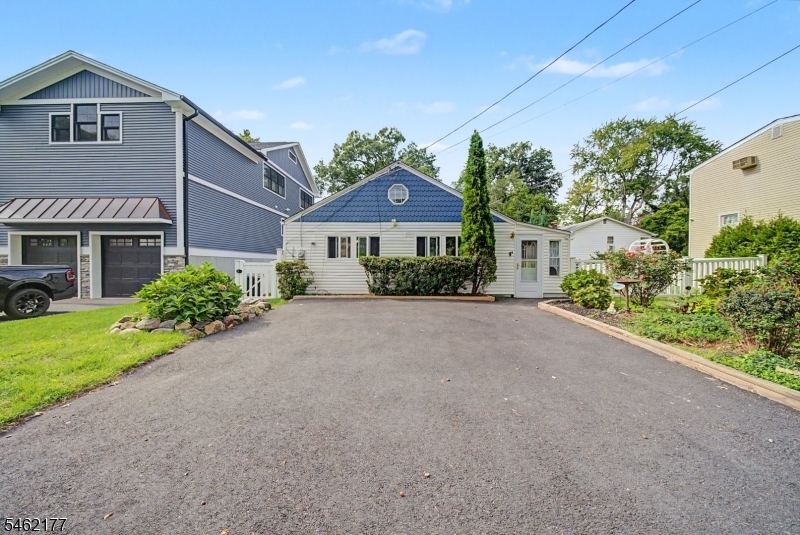 13 Spruce Place Denville NJ 07834