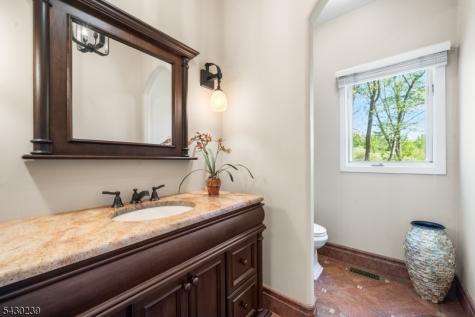 7 Heath Drive Chester NJ 07930