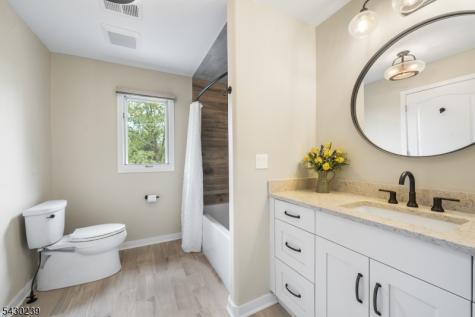 7 Heath Drive Chester NJ 07930