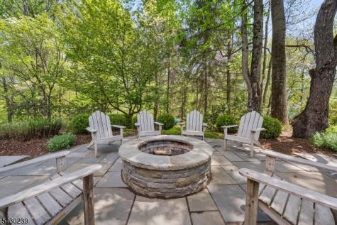 7 Heath Drive Chester NJ 07930