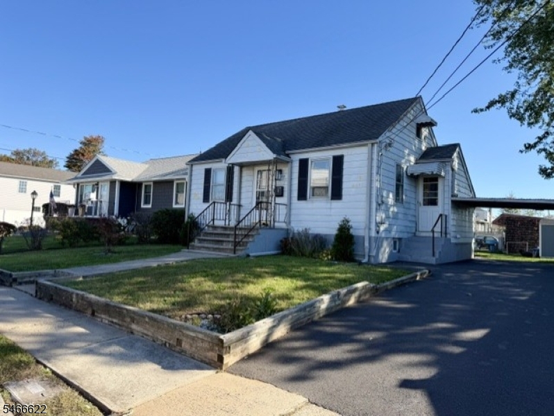 52 Daniel Street Woodbridge NJ 07064