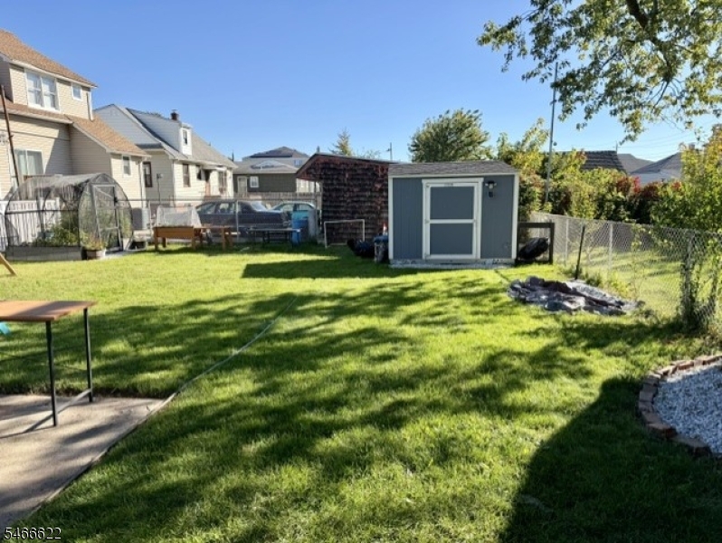 52 Daniel Street Woodbridge NJ 07064