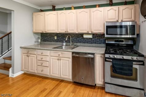 46 Sussex Drive West Milford NJ 07480