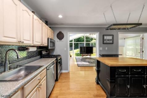 46 Sussex Drive West Milford NJ 07480