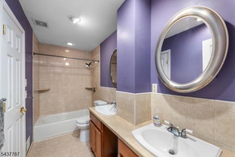 46 Sussex Drive West Milford NJ 07480