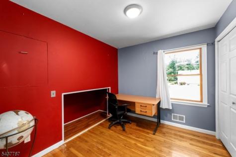46 Sussex Drive West Milford NJ 07480