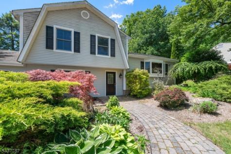 46 Sussex Drive West Milford NJ 07480