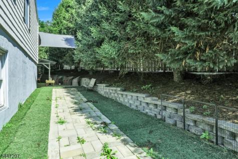 25 Gillette Road Long Hill NJ 07933