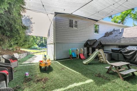 25 Gillette Road Long Hill NJ 07933