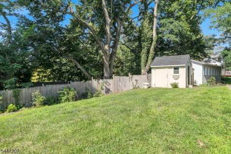 25 Gillette Road Long Hill NJ 07933