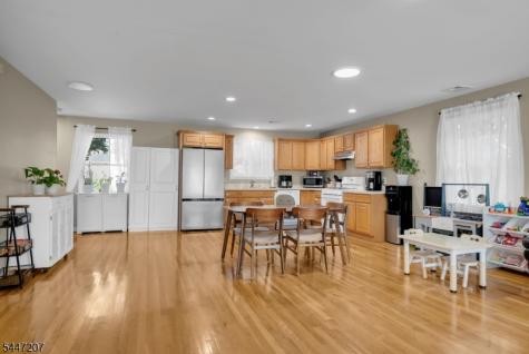 25 Gillette Road Long Hill NJ 07933