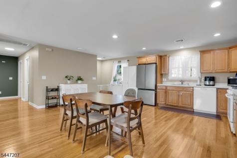 25 Gillette Road Long Hill NJ 07933