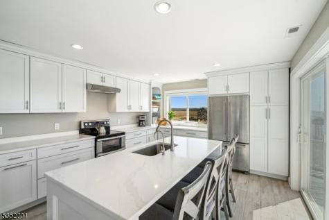 27 S Beach Avenue Middle NJ 08210