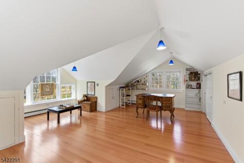 15 Welisewitz Road East Amwell NJ 08551