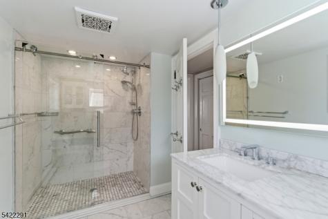 15 Welisewitz Road East Amwell NJ 08551