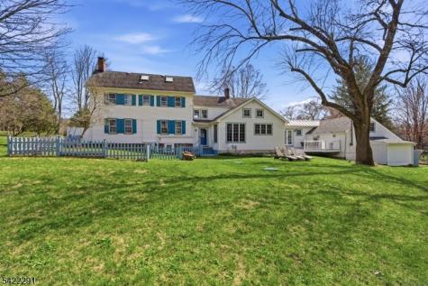 15 Welisewitz Road East Amwell NJ 08551